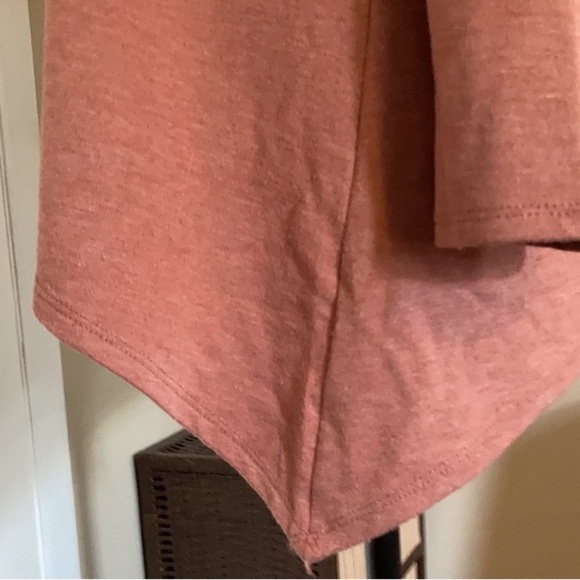 Apt 9 XXL tunic with sleeve detail - Picture 3 of 8